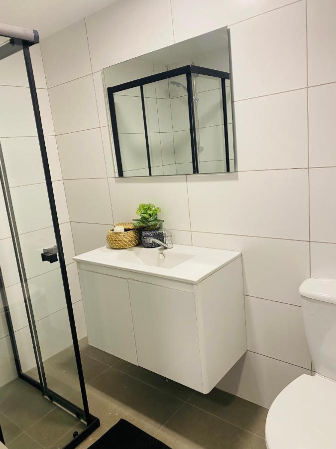 Ofek'S Place - Midtown Tlv Tel Aviv Ngoại thất bức ảnh