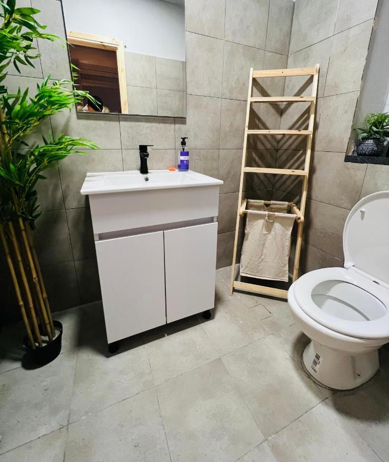 Ofek'S Place - Midtown Tlv Tel Aviv Ngoại thất bức ảnh