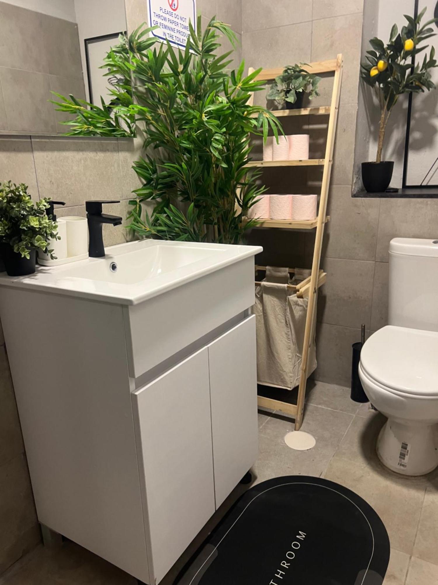 Ofek'S Place - Midtown Tlv Tel Aviv Ngoại thất bức ảnh